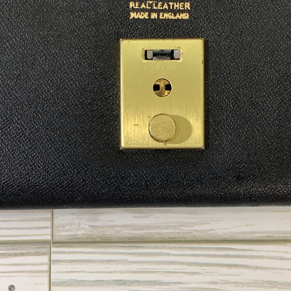 Travel Portfolio Black Leather Lockable Envelope Style - Picture 12 of 15